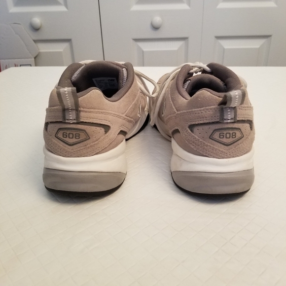 Men's New Balance Tan Suede Leather 608 Cross Training Shoe US  8, EUR 41.5 - Picture 2 of 9